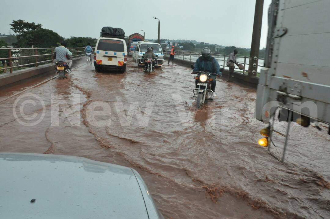 Floods hit Nile Bridge, Jinja -  Photos by Godfrey Kimono   