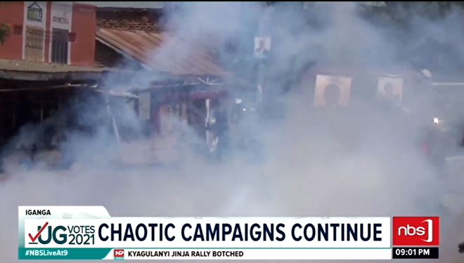 Teargas and live bullets rocked Iganga town as Police dispersed supporters of Forum for Democratic Change presidential candidate Patrick Oboi Amuriat