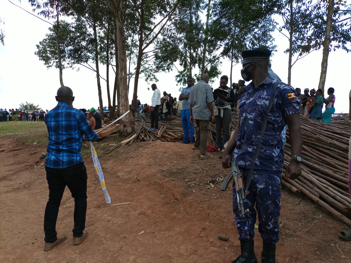 Another body of an individual hacked to death has been found in Masaka. The deceased has been identified as Peter Mayanja. The number of people killed in a similar way in greater Masaka is now 19